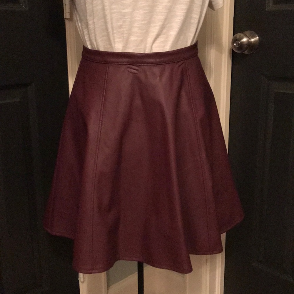 Lauren Conrad maroon skater skirt